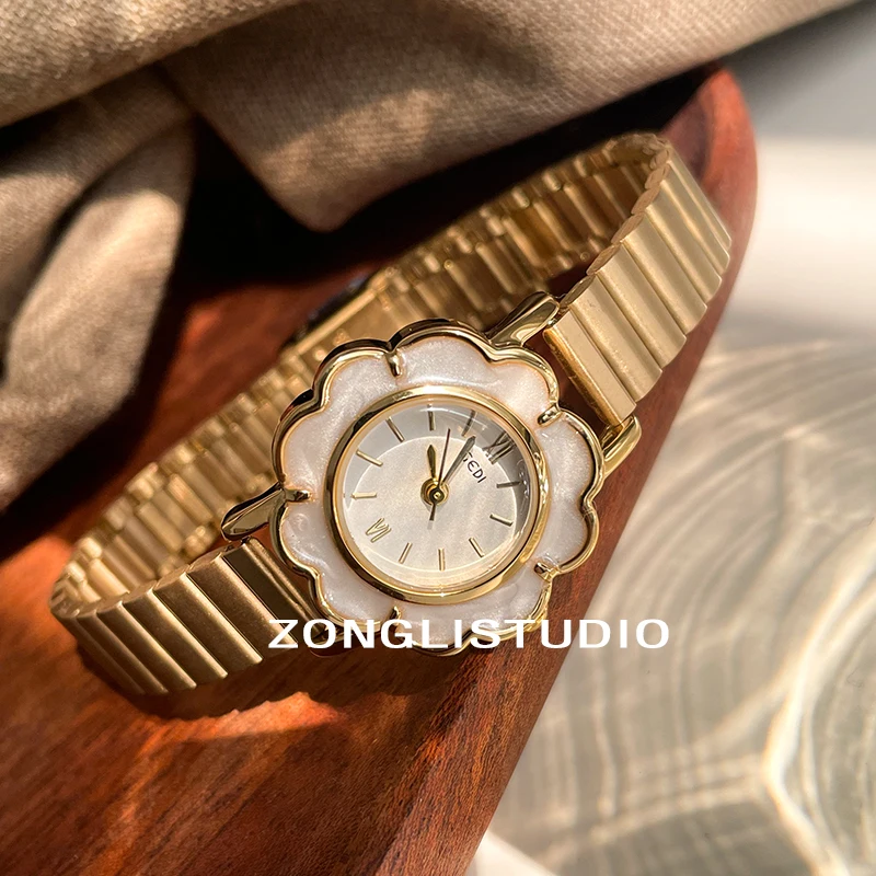 

Women Petal Gold Quartz Watch Vintage Round Clock Waterproof Steel Belt Elegant Temperament Women Watches Luxury