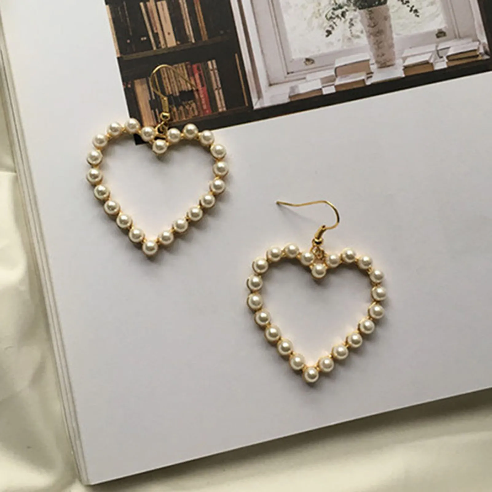 Delicate All- Heart-shaped Earrings No Stimulation Harmless Earrings for Mom Mother in Law Wife Daughter