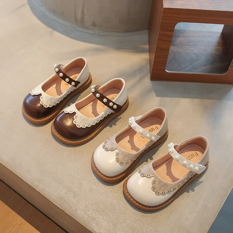 

2024 Spring New Fashionable Comfortable and Casual Round Toe Shallow Mouth Soft Sole Pearl Wear-Resistant Girls Leather Shoes