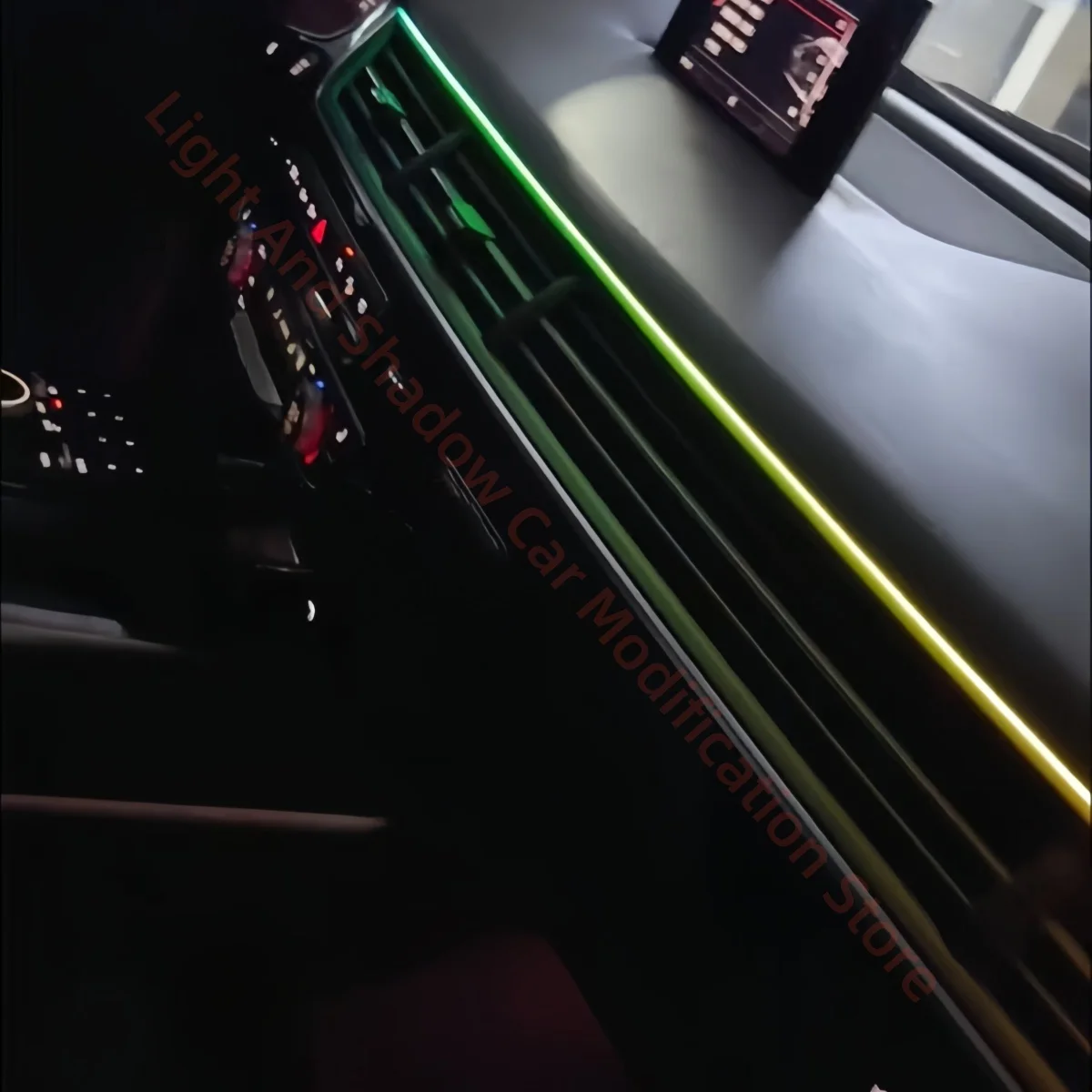 اكسسوارات السيارات صالح لأودي Q7 2016-2019 LED مصباح لتهيئة الجو السيارات الإضاءة الداخلية ترقية القدمين أربعة أبواب القالب