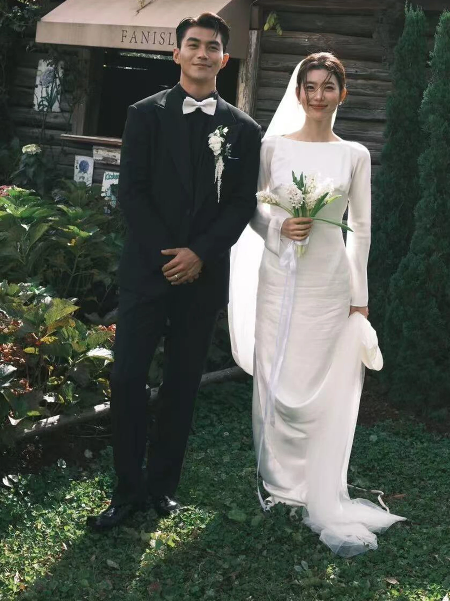 

Ele Long Sve Satin Wedding Dr Simple Fi Tail White Gown for Brides Autumn Winter Wedding Photoaphy Outfit