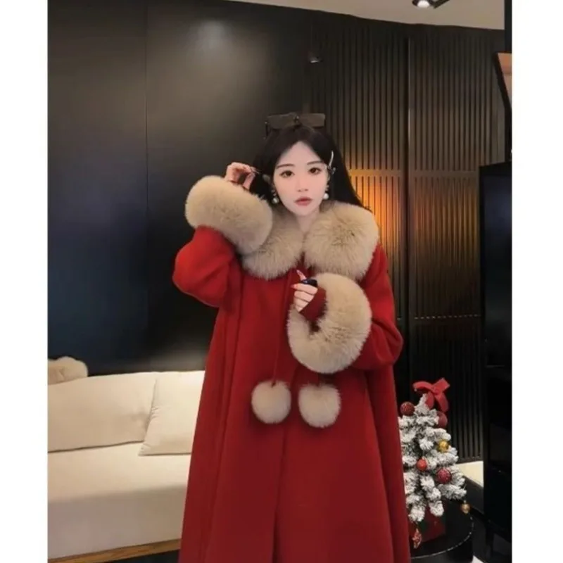 

Red fur New Year's battle robe mid-length fashionable fur collar cape thickened coat woolen overcoat autumn and winter new style
