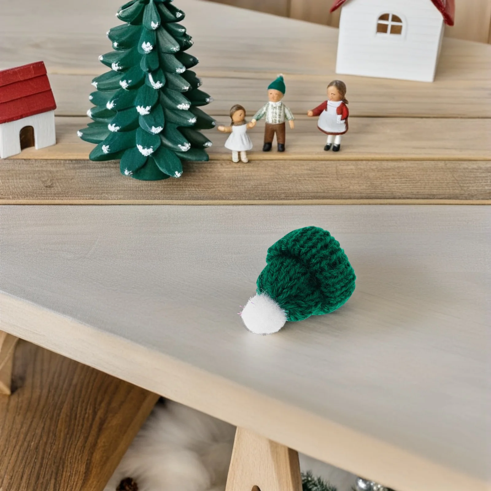 

30pcs Christmas Decoration Hats Mini Knit Craft Ornaments Holiday Diy Decorations Tree Pendant Small Woolen Caps Yarn Crafts