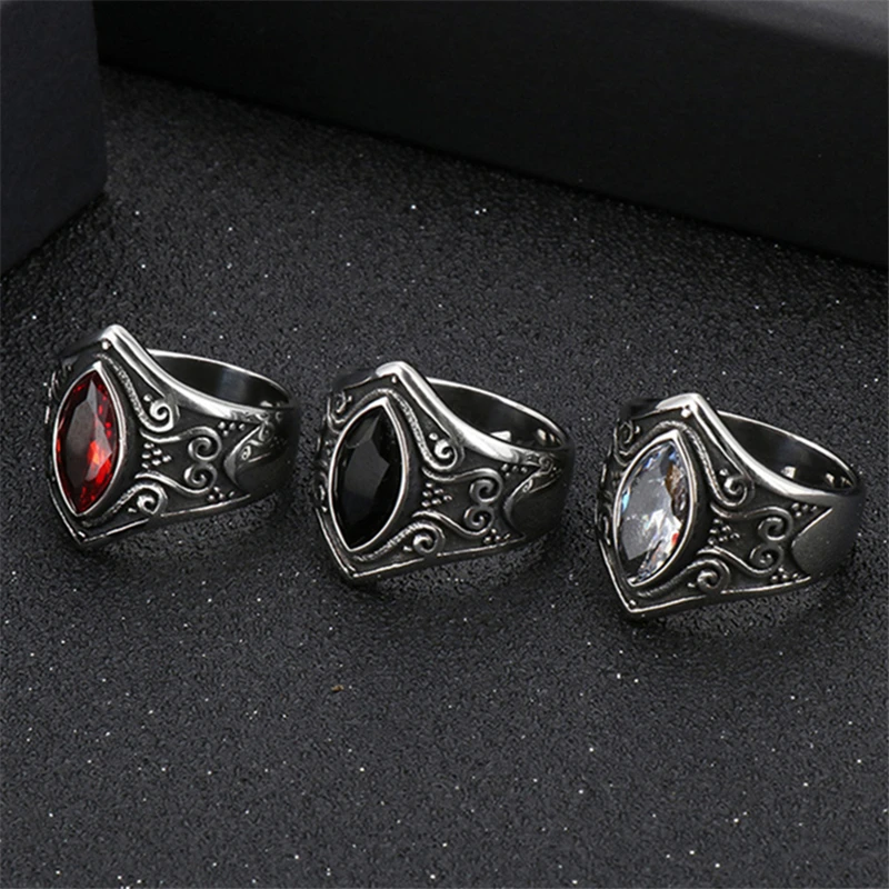 Handgemachter Vintage Titan Stahl Ring für Männer Frauen Antike Silber Farbe Oval Schwarz Onyx Stein Punk Kreative Fingerringe Schmuck