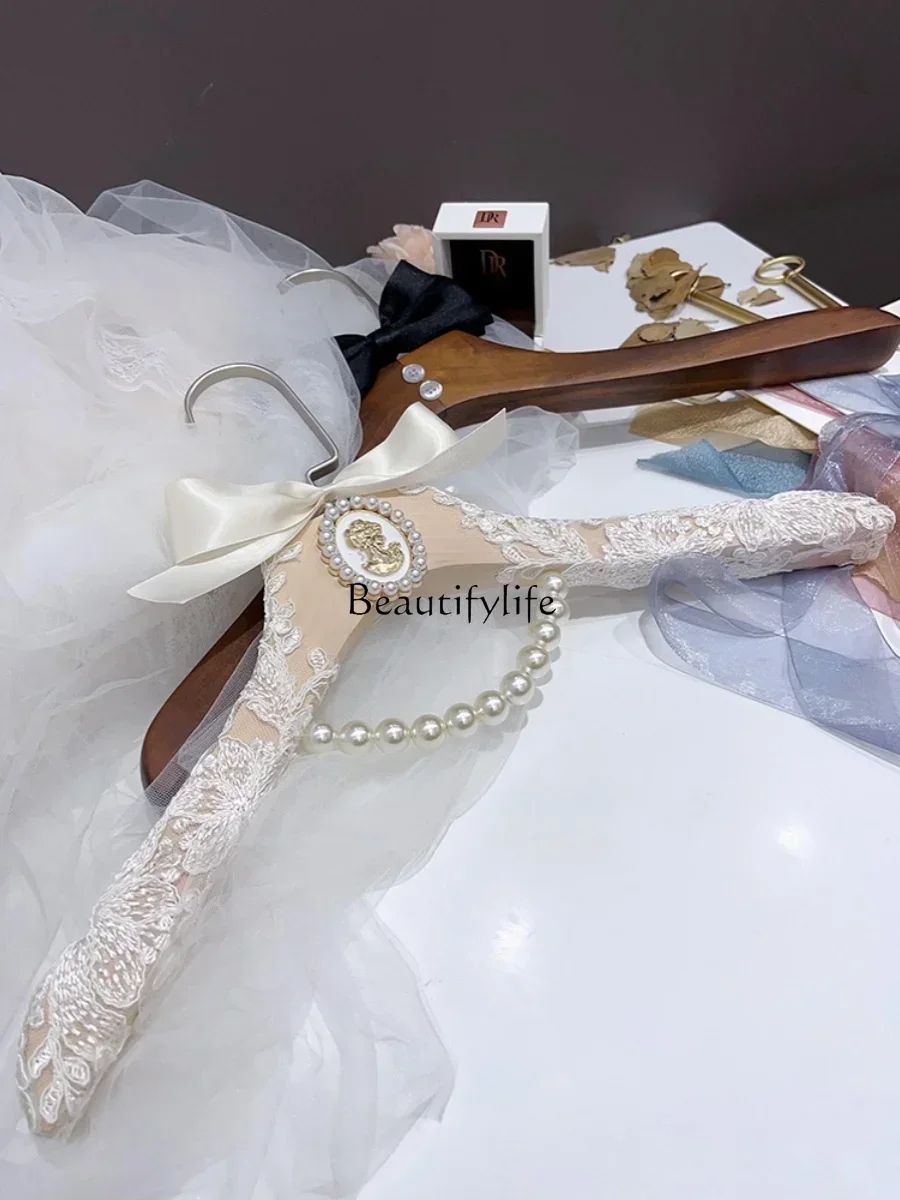 Handmade Wedding Dress Lace Retro Pearl Hanger Creative Solid Wood Hanger Wedding Supplies