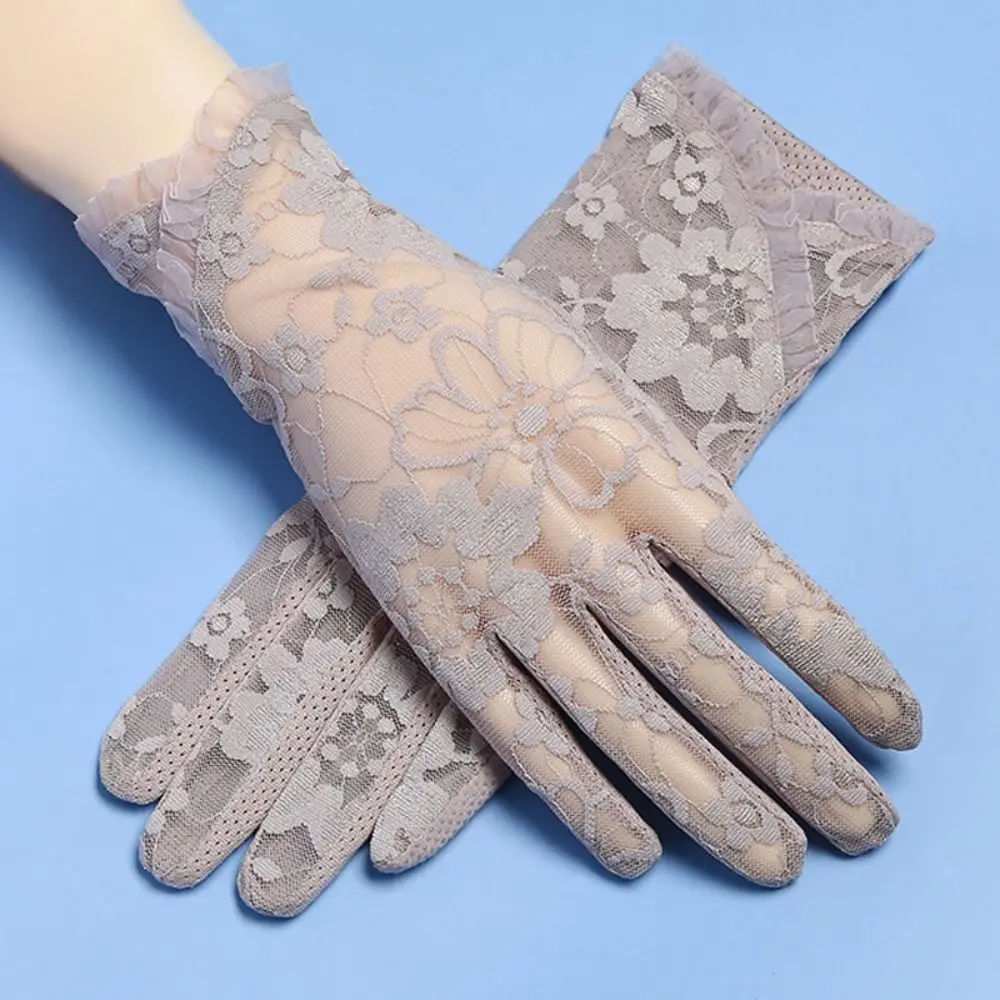 Fashion Thin Sunscreen Gloves Sun Protection Breathable Lace Glove Anti-Slip Car Driving Mittens Summer
