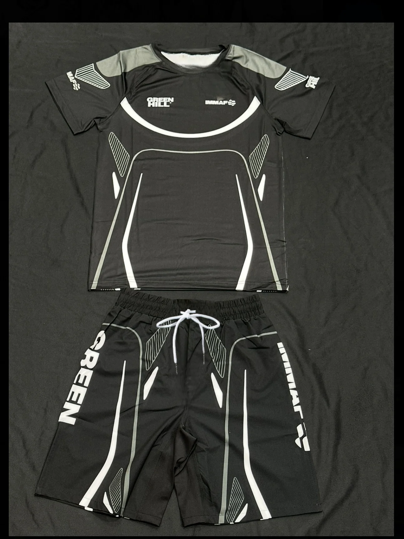 2026 Erwachsenen- und Kinder-Wrestling-Sportset: Schnelltrocknende, atmungsaktive Rashguard-T-Shirts und Shorts für Kampfsport-Training – Detail 8