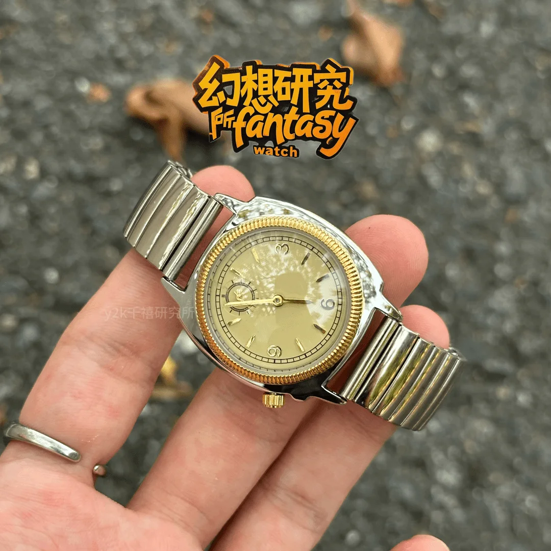 Y2K Millennium Retro Round Digital Niche ผู้ชายและผู้หญิงคู่นาฬิกาควอทซ์ทุกการแข่งขันสายยางยืดวินเทจ