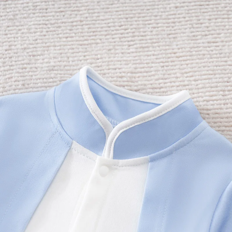 New Designer Clothing 100 cotton spring and fall long-sleeved baby onesies Black and white cows Short Sleeves Fashion