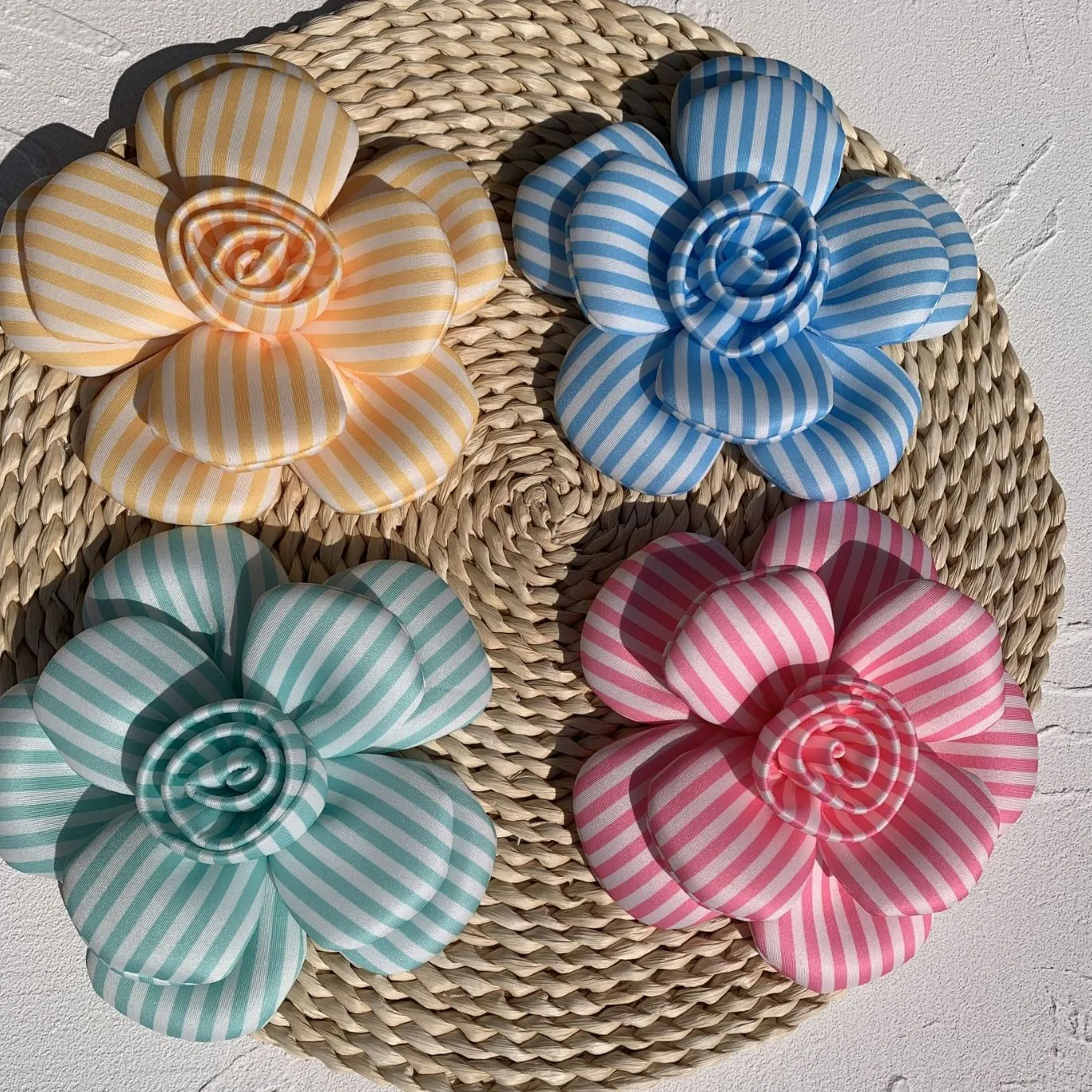 

20CM 3D Fabric Flower Brooch Women's High-end Luxury Accessory Pin Commercial Performance Party Fashion Show Corsage