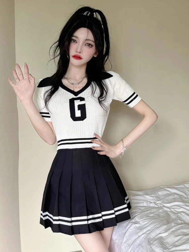 

V-Ne ort Sve T-irt Skirt Set Sexy Fre Sle Cotton Blend Length A-Line Skirt College Girl Faion Outfit
