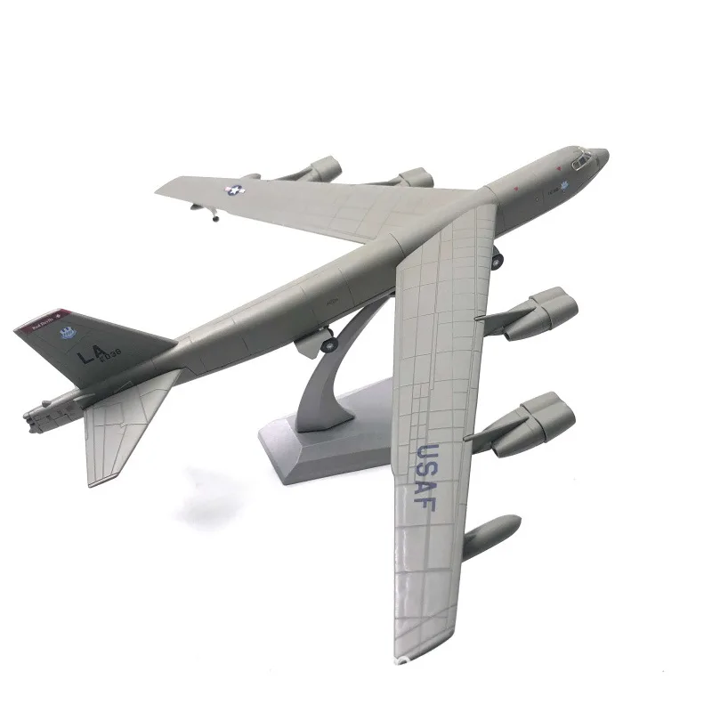 

1:200 Scale U.S. B-52 bomber Model and Display Stand Collectible Gifts B52 Alloy Airplane Model Mini Decoration Home