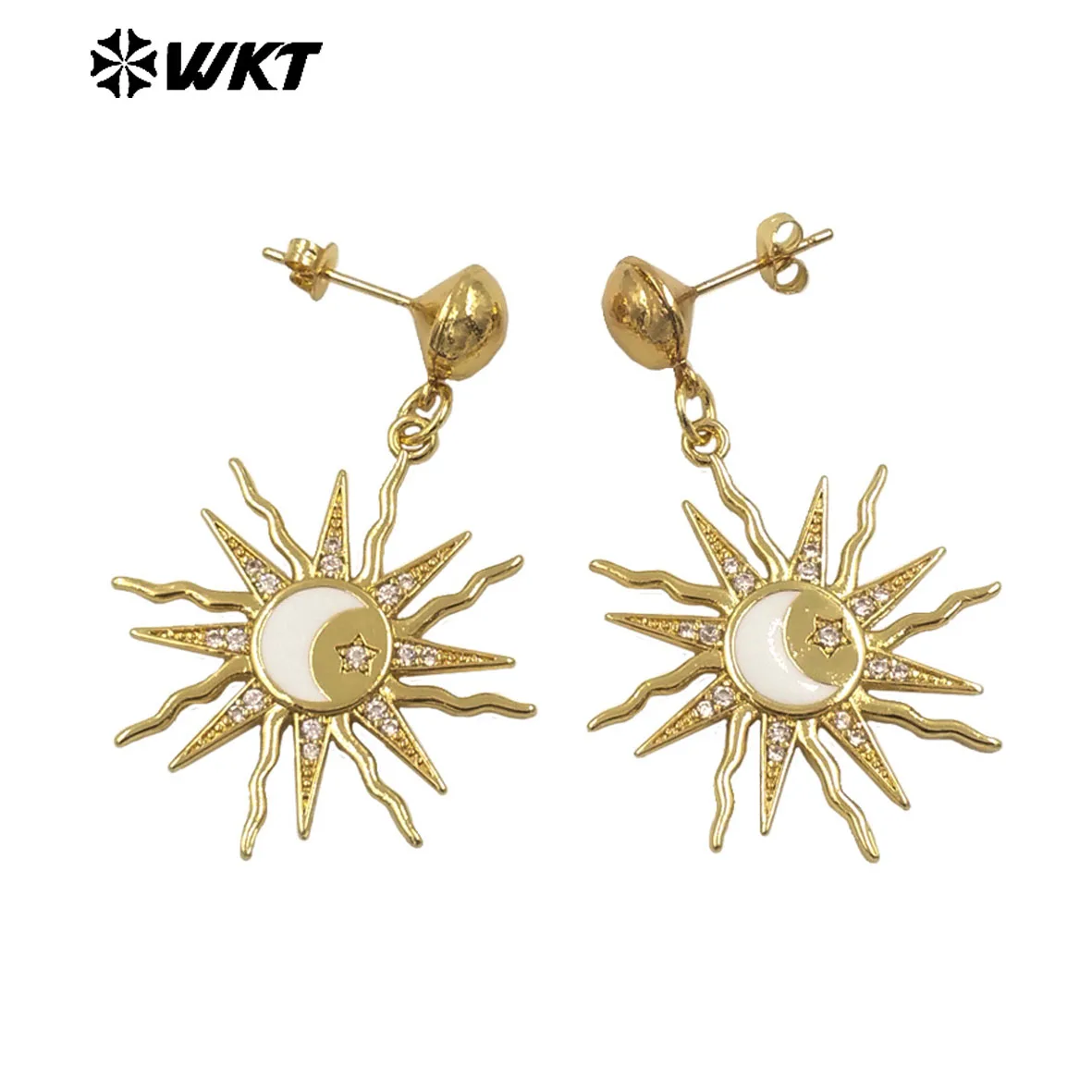 

WT-ME118 Wholesale Newest Studs Gold Color Plated With Natural Shell Cubic Zircon Sun Shape Earrings Ladies Elegant Style