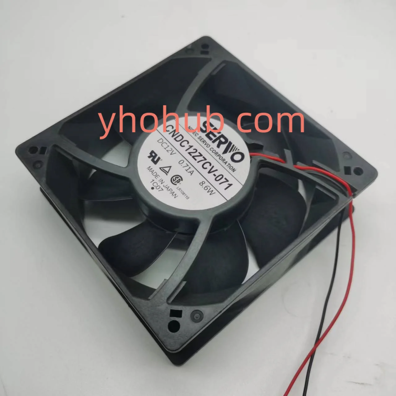 Servo CNDC12Z7CV-071 DC 12V 0.71A 120x120x38mm 2-Wire Server Cooling Fan