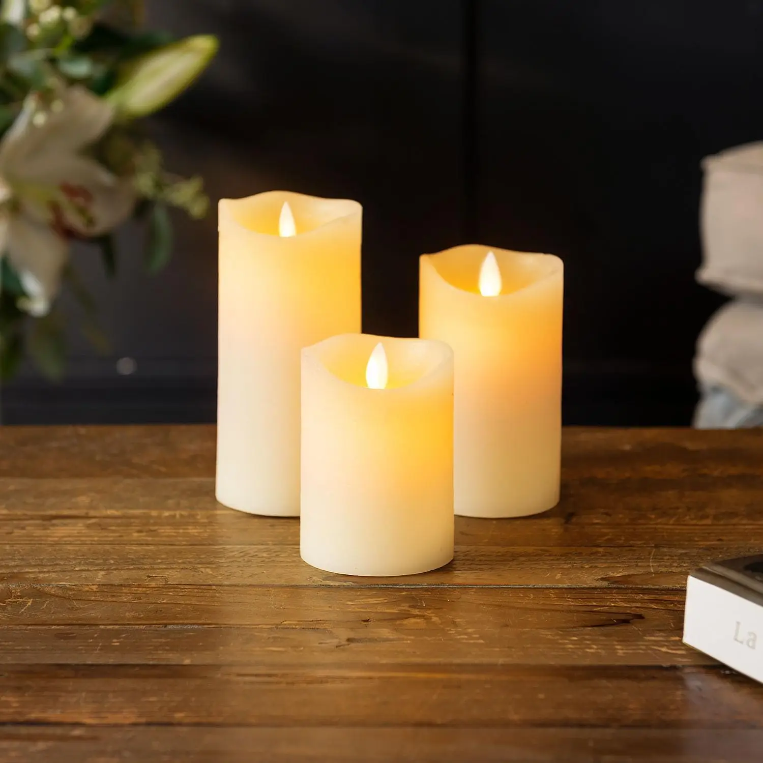 مجموعة شموع LED لعيد الميلاد تحكم واقعي ثلاثي الأبعاد لهب وامض يعمل بالبطارية هدية ديكور منزلي لعطلة عيد الميلاد