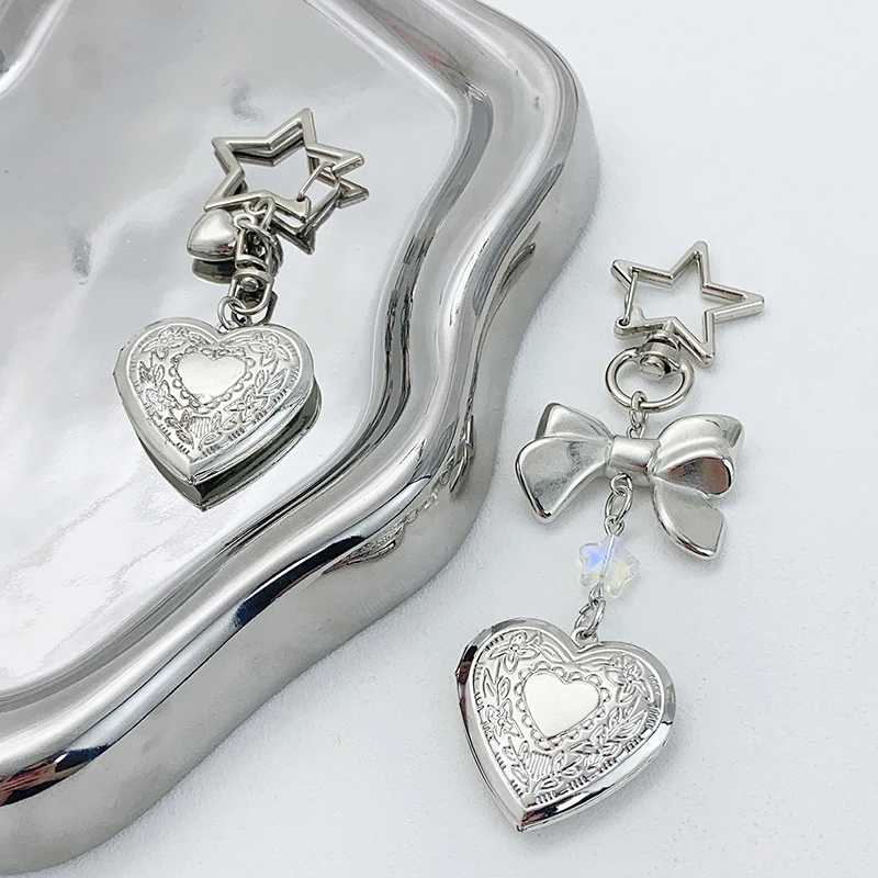 New Exquisite Heart Bow Beaded Keychain Fashionable Heart Photo Frame Keychain Creative Backpack Decoration Accessories Gifts