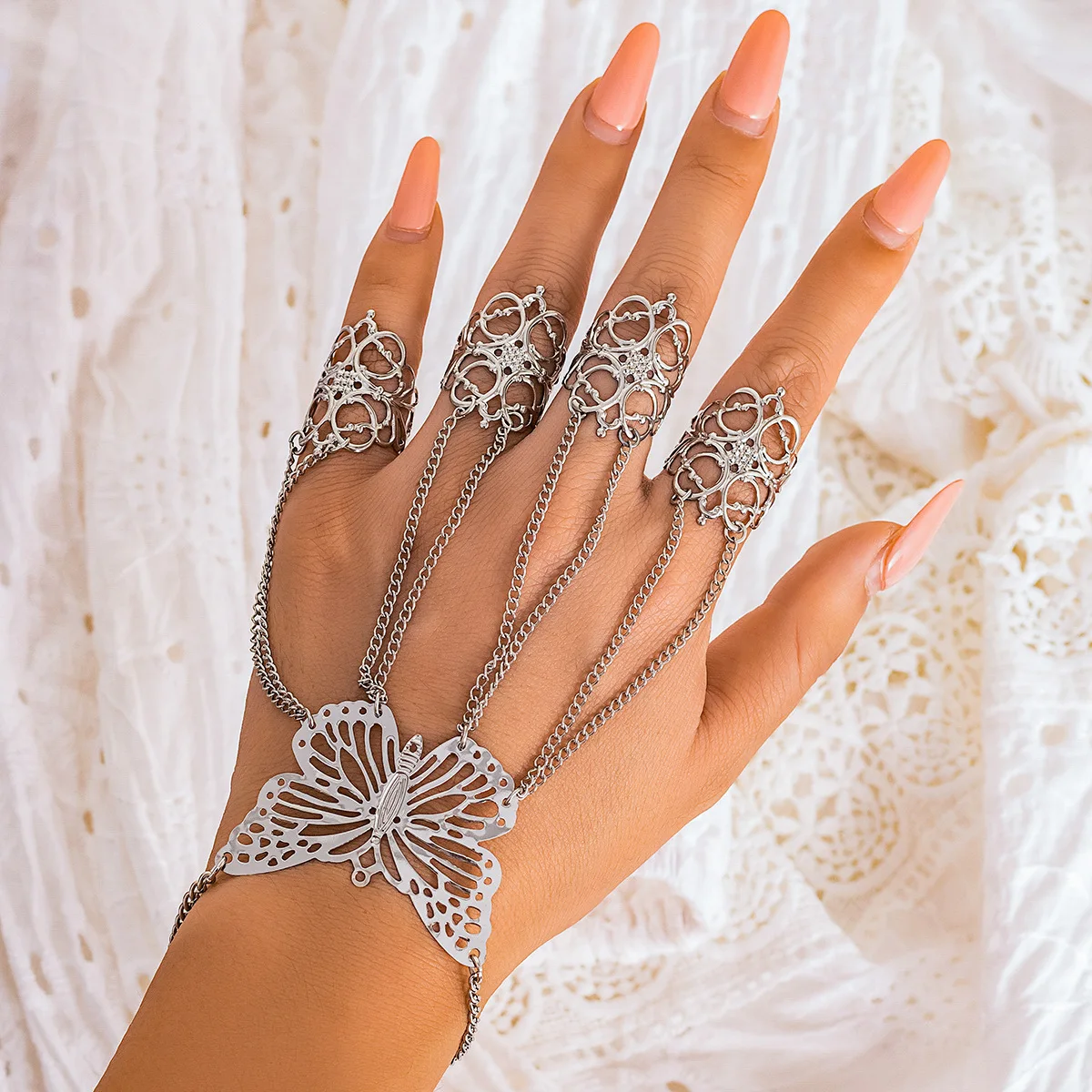 Punk Gothic Gold Color Hollowed-out Butterfly Tassels Finger Chain Ring Connect Bracelet for Women Halloween Paty Jewelry Gifts