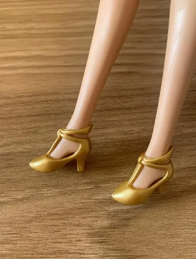 New styles Toy Doll shoes high heel  gold color for your tiptoe BB 1/6 dolls A199b