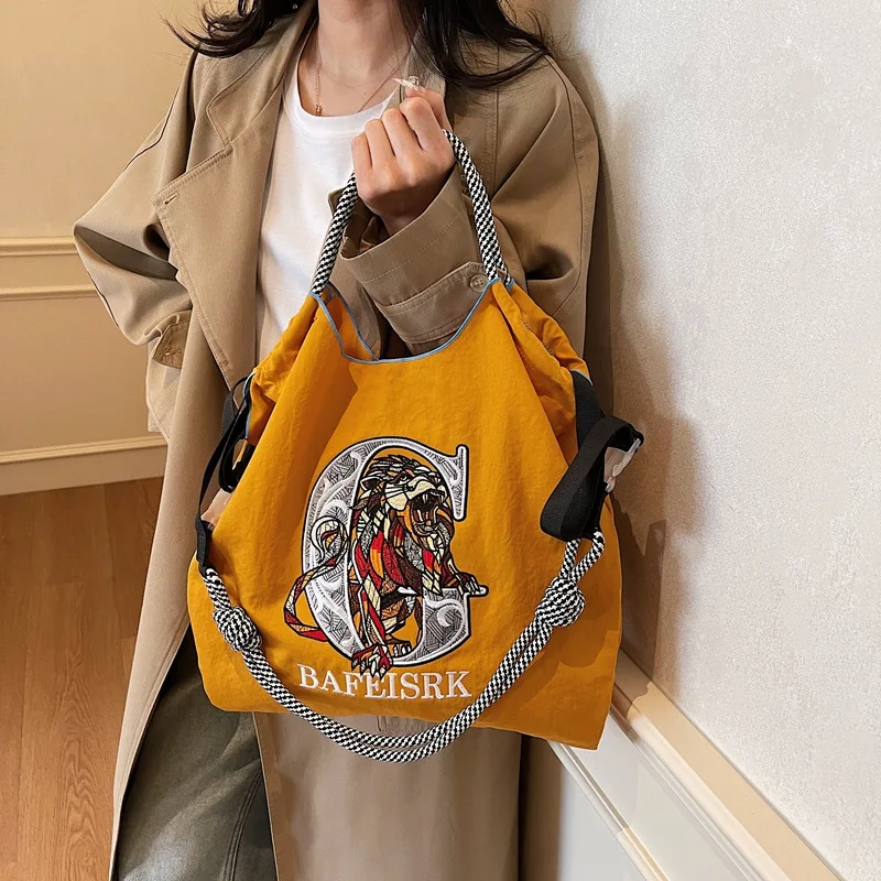 FEILER Embroidered Reusable Bag Diagonal Span Nylon Large Capacity Shopping Bag Female Commuter All-fit Shoulder Bags