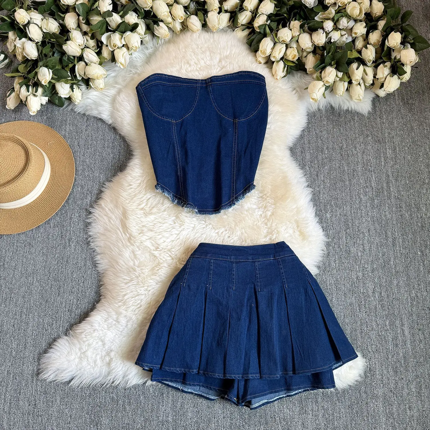 

Pure Desire Wind Sexy Hot Girl Cowboy Two-piece Set. Ladies' Summer New Slim-fit Strapless Bindings Denim Top + Pleated Culottes