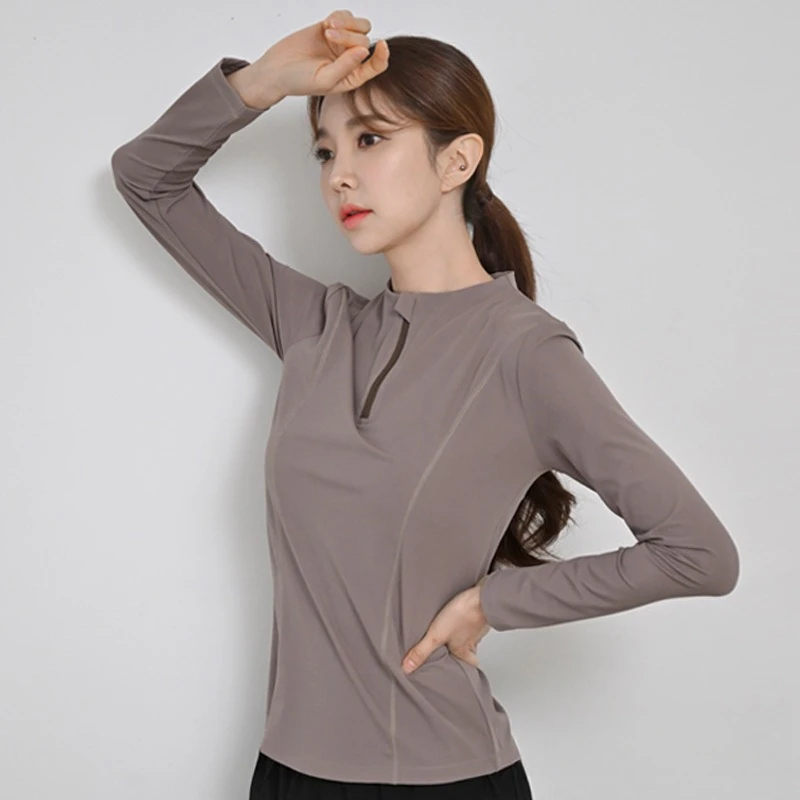 High Performance Long Sleeve Women's Running Shirt for Running and Training Lightweight Moisture Wicking Breathable Mesh Top
