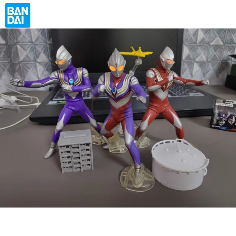 Caja ciega Bandai genuina, juguetes de cápsula, figura de Anime brillante, personaje con luz Ultraman 2 Jack Seven, figura decorativa modelo