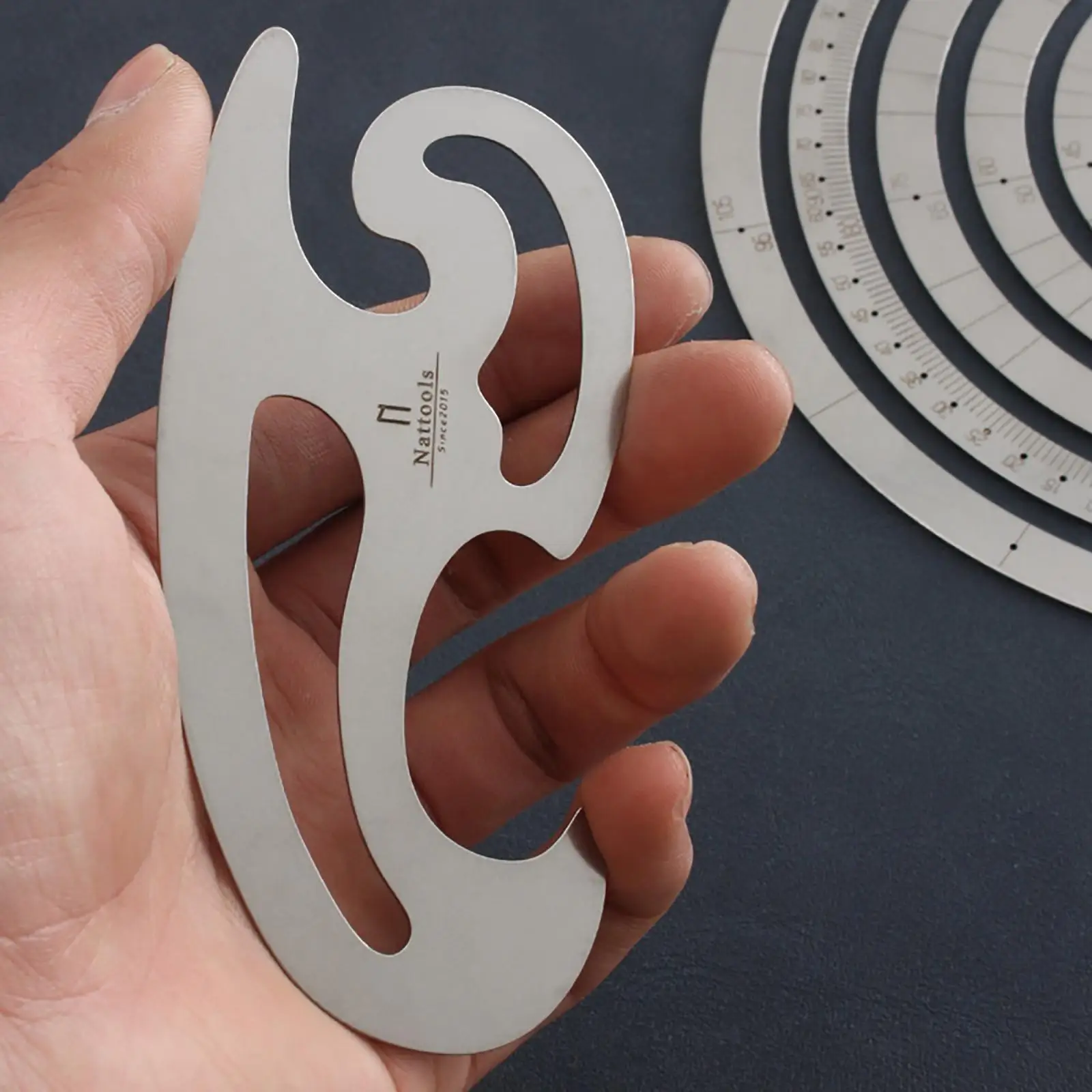 3種類のフレンチカーブルーラー、縫製用プラスチックメートル定規、縫製ツール、曲げられる描画テンプレート