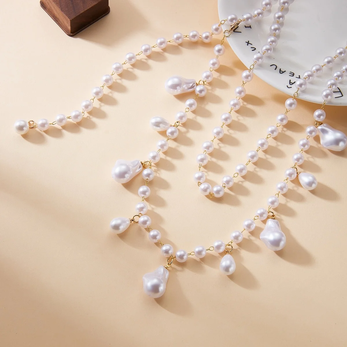 Barocke unregelmäßige Imitation Perle Perlen Halskette für Frauen Männer minimalistische mehrschichtige Perle Kette Halsband vielseitiger Körperschmuck – Detail 16