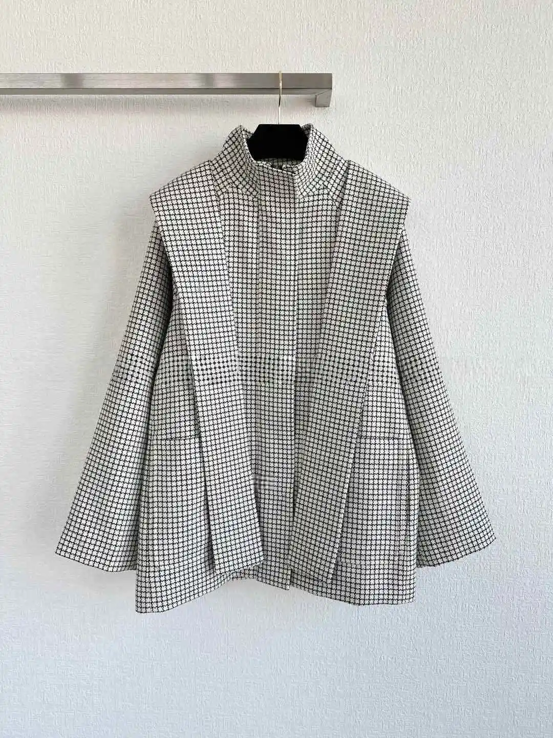 2025 Autumn Winter New Luxury Women's Coat, Plaid Tweed Overcoat with Stand Collar and Attached Scarf