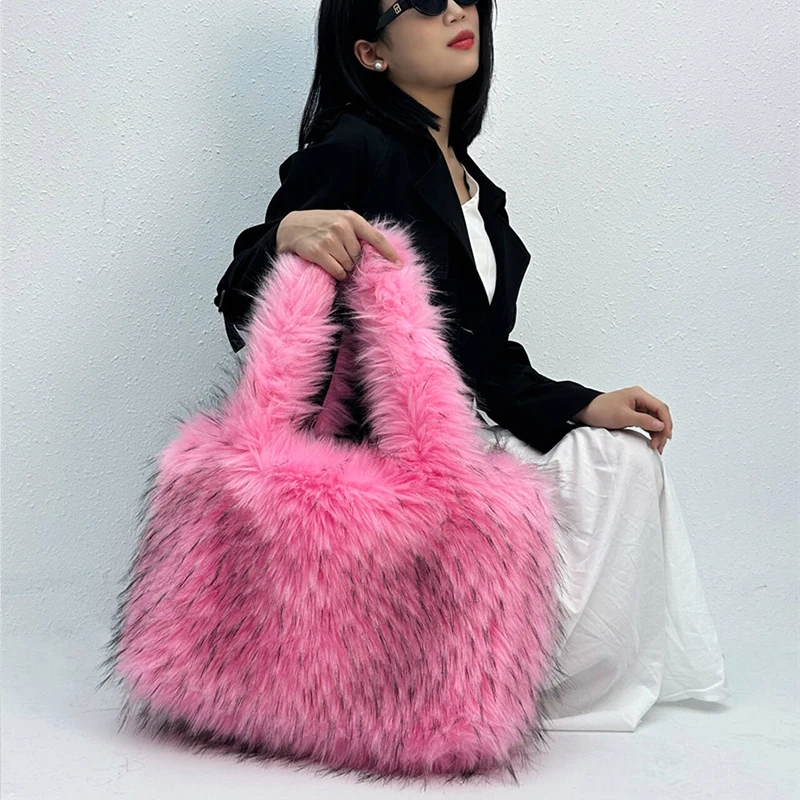 

Faux Fur Tote Bag for Women Large Capacity Fluffy Plush Winter Warm Shopper Shoulder Bag Commuter Friendly Fashion Handbag