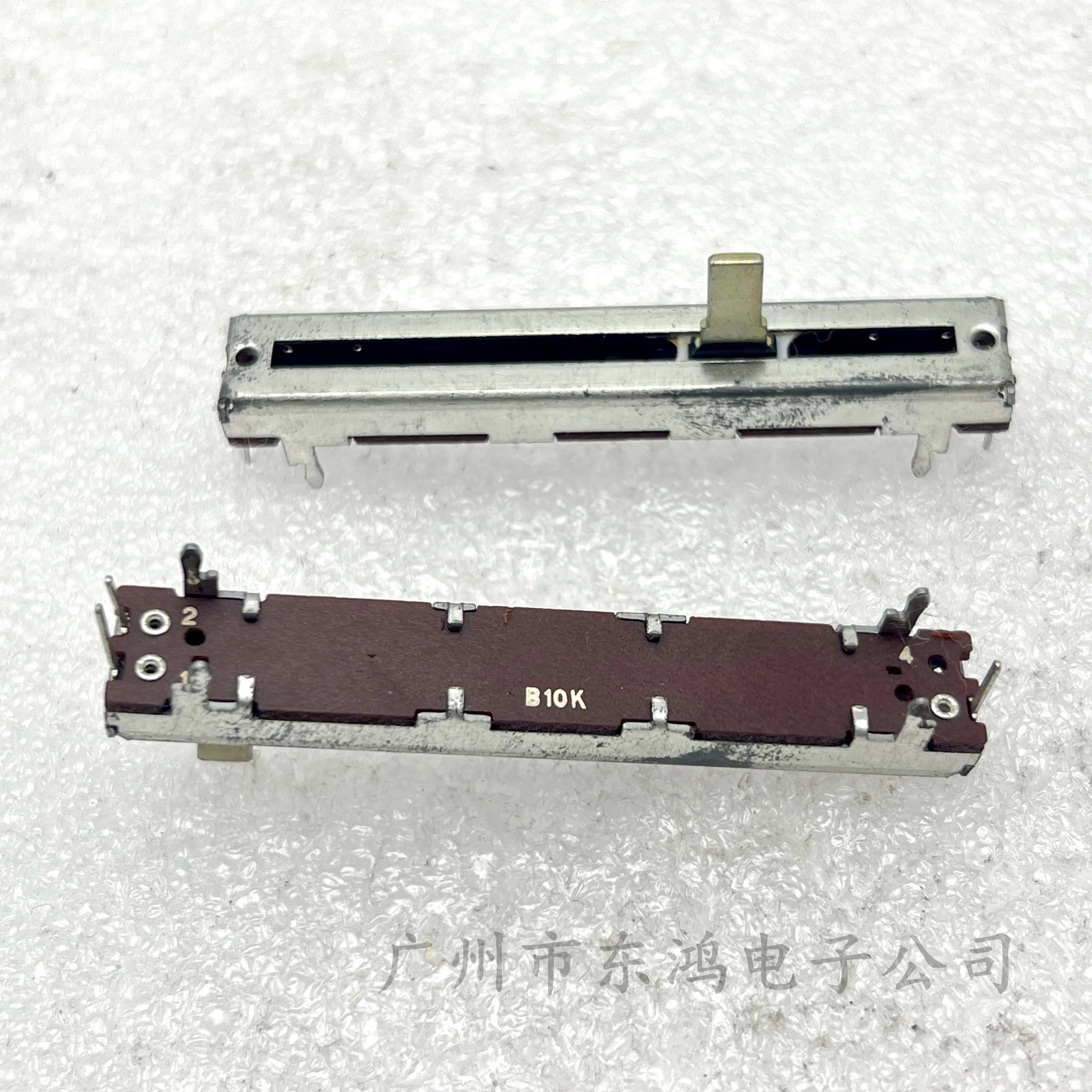 1 pcs 60mm straight sliding potentiometer 3-pin B10K shaft length 10MM