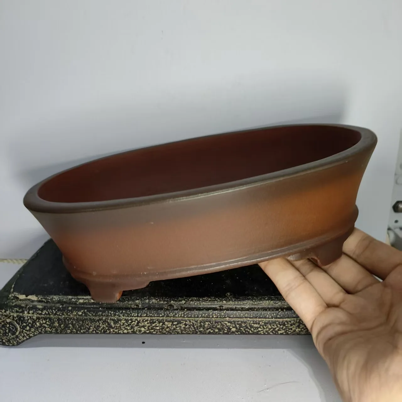 Hot Sale Oval Shaped Unglazed Yixing Bonsai Pot with Antique Finish