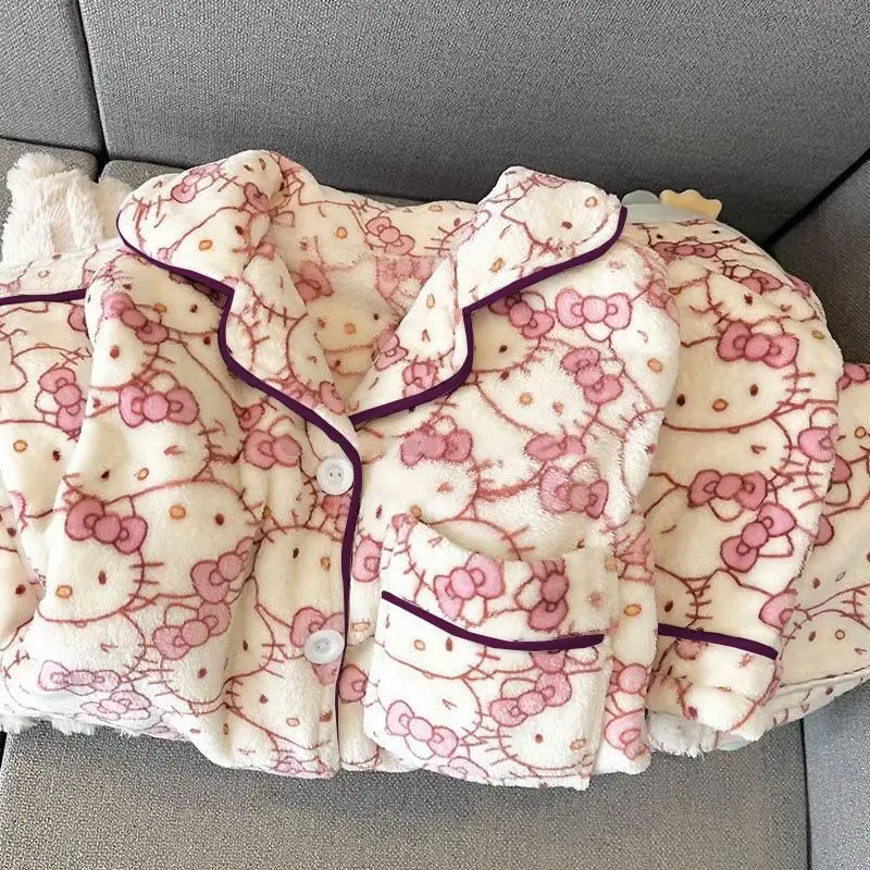 Neues Kitty-Katze-Plüsch-Flanell-Pyjama-Set im japanischen Stil für Studenten, süßes Kitty-warmes Loungewear-Set, Urlaubsgeschenke
