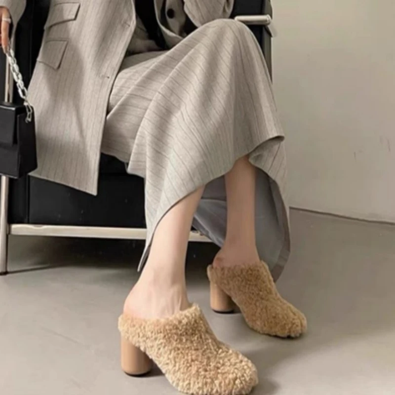 Winter New Round Head Flat Non-slip and Cashmere Slippers Solid Color Simple Fashion Comfortable Thick High Heels Slippers