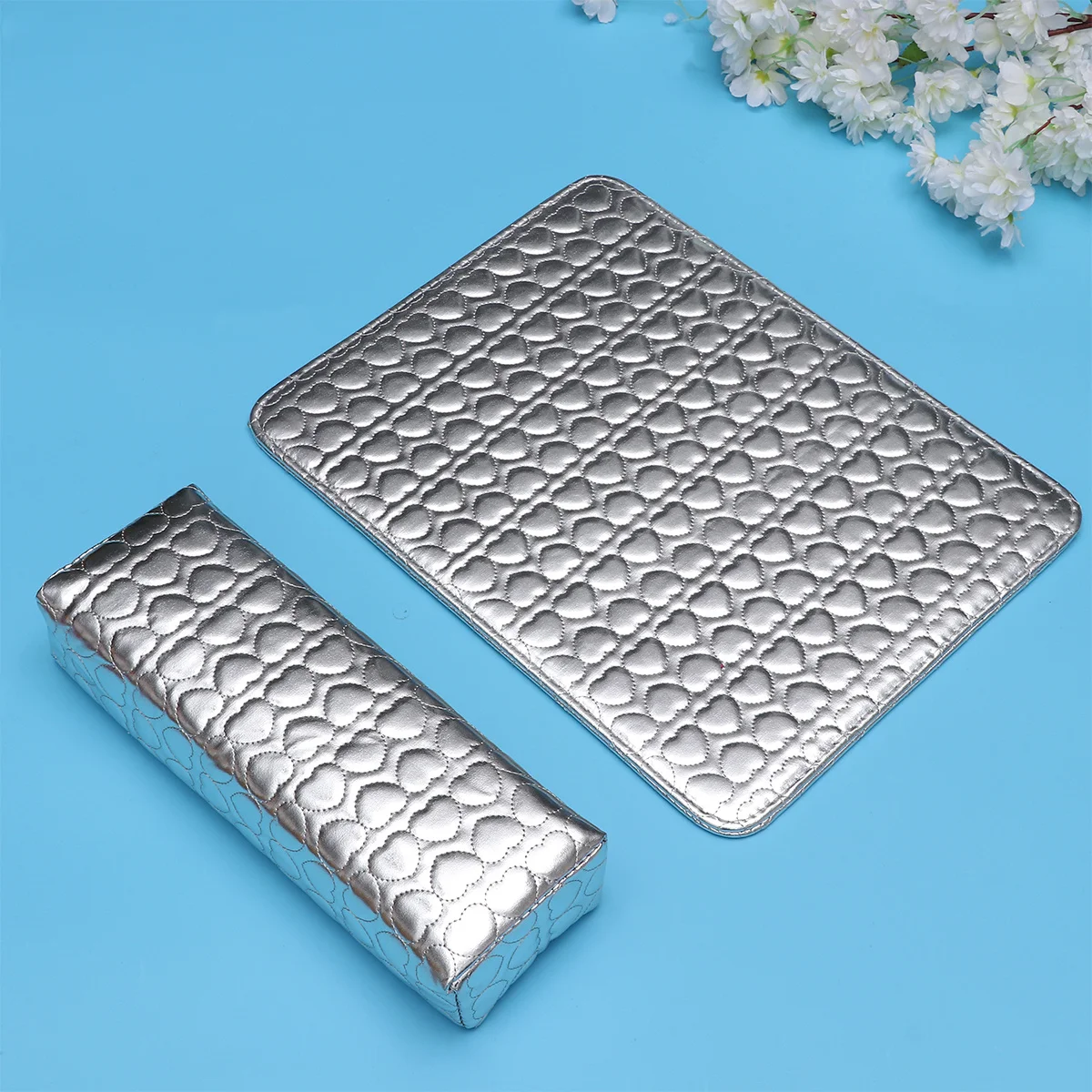 Set di cuscinetti per polso quadrati con motivo a cuore, poggiapolsi per manicure in PU, argento, adatto per principianti