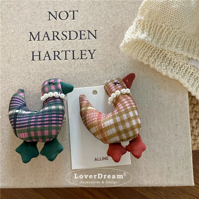 Dual Use Brooch and Duckbill Clip High Shine Pearl Plaid Duck Mushroom Cute Sweet Versatile for Women Premium