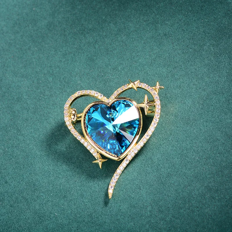 2024 New Fashion Simple Blue Heart Micro Zirconium Brooch Elegant Atmosphere Non-slip V-neck Decoration Corsage