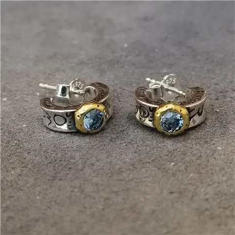 Original and Unique Graffiti Zircon Earrings, Female Minority, High Design Sense and Temperament.