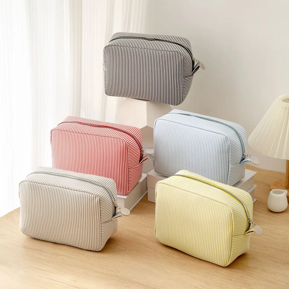 Stripe Cosmetic Bag for Women Small Travel Makeup Storage Organizer Portable Striped Ladies Toiletry Pouch Makeup Case