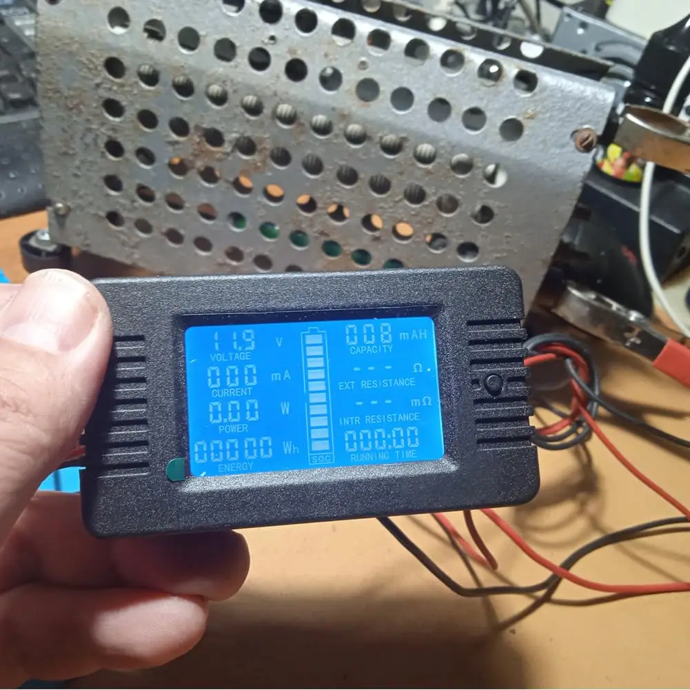 Electricity Usage Monitor, Home Digital Multimeter Tester Electricity Power Consumption Meter Energy Monitor LCD Battery