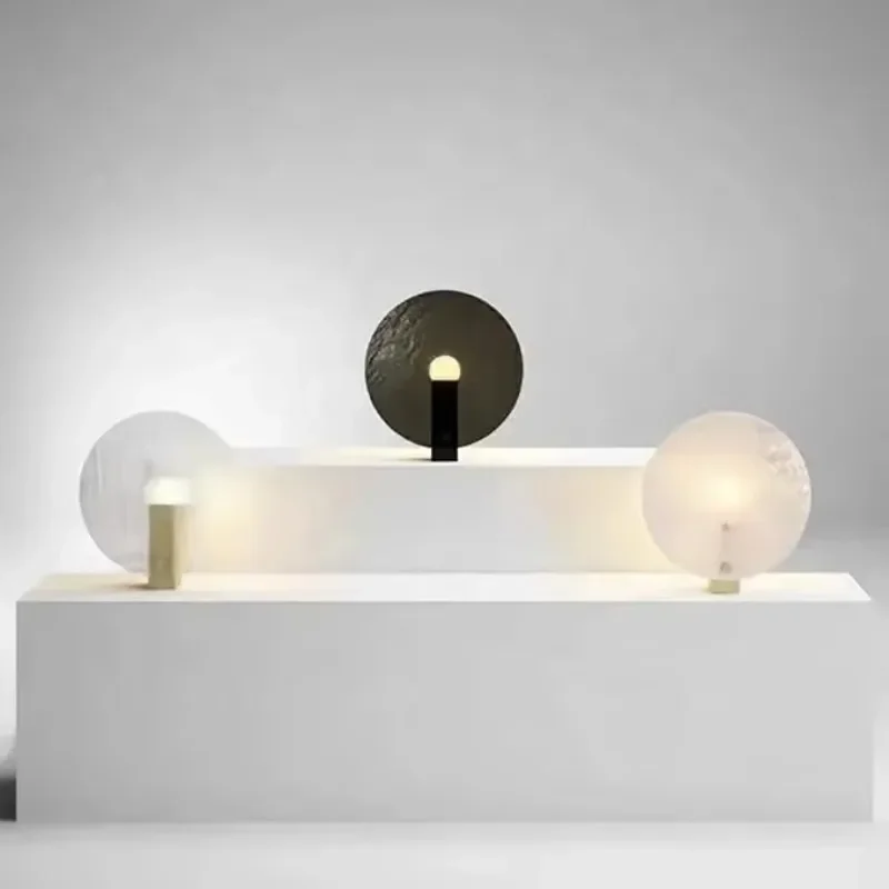 Modern lighting table lamp with matte white glass Gold metal luxury desk light JY6133