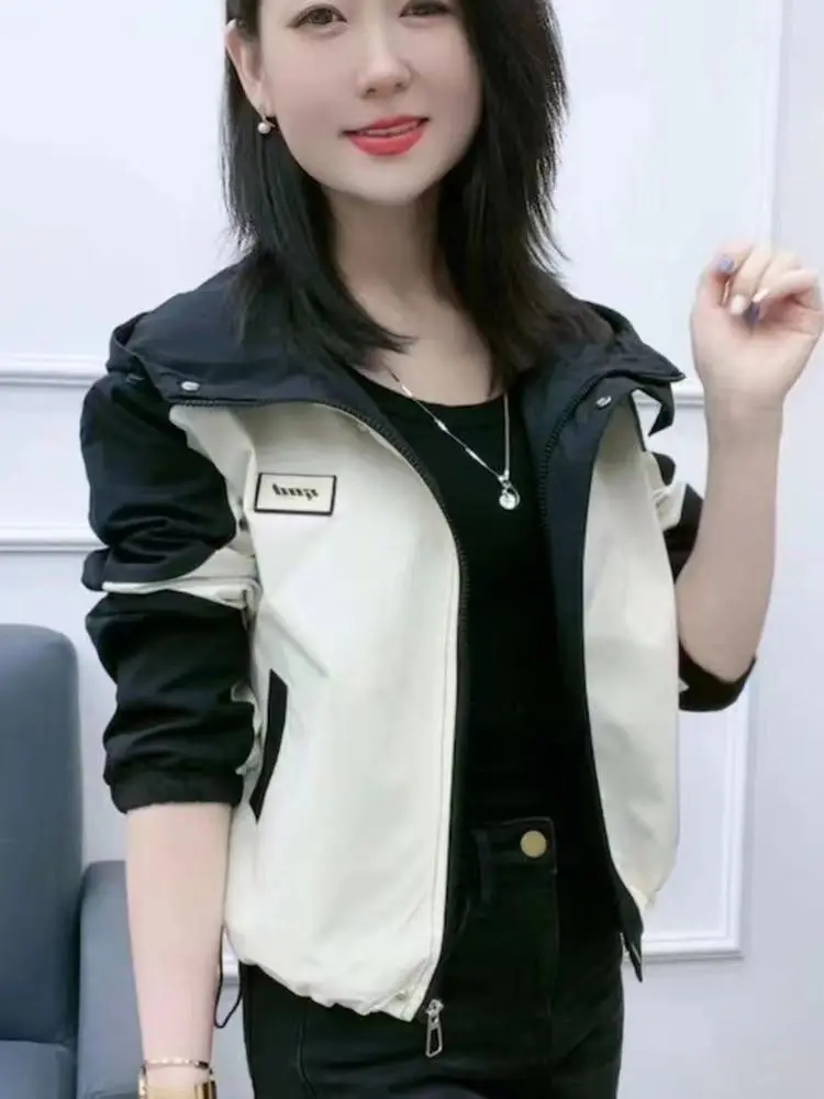 

Women's Short Hooded Jacket Spring Autumn Winter Cotton Inserted Contrast Color Splicing Design Casual Loose Fit Zipper Closure