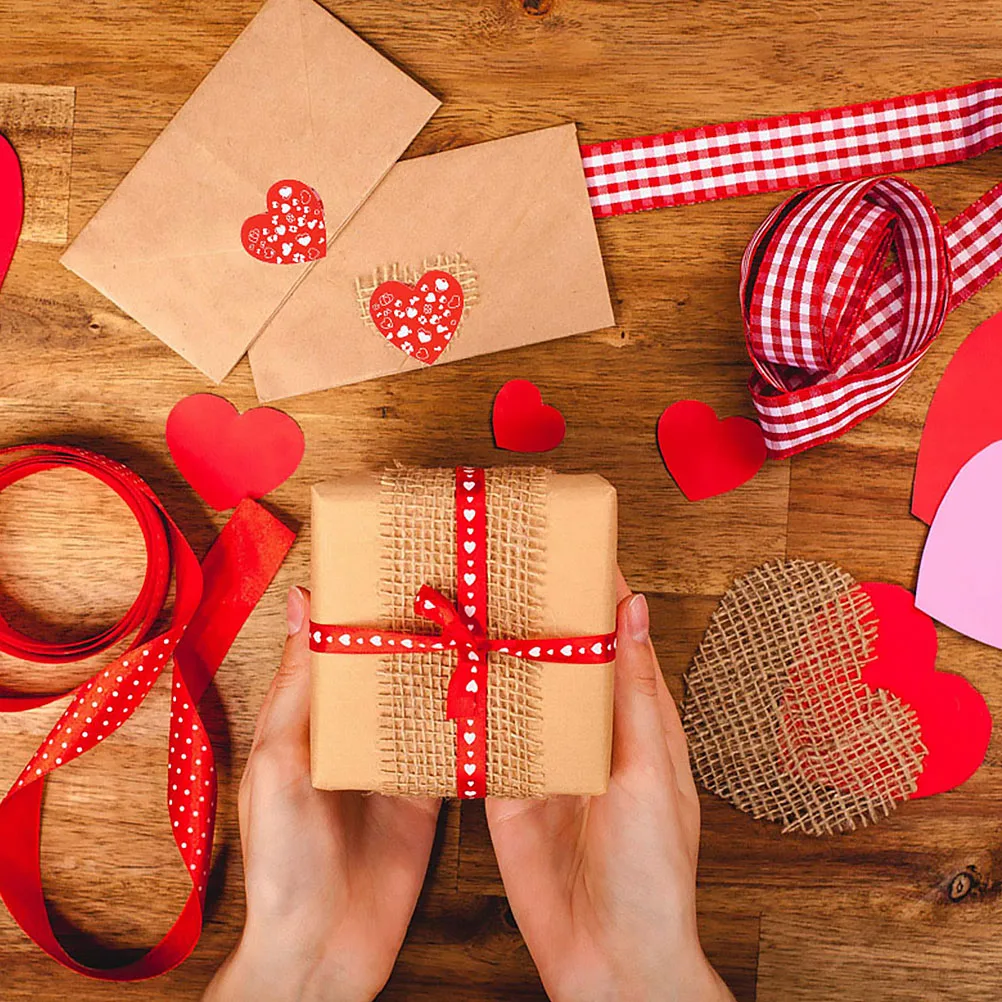 

Heart Shape Roll Stickers Shape Stickers Valentine Day Labels Decorative Sealing Paper Craft Supplies Bright Colors