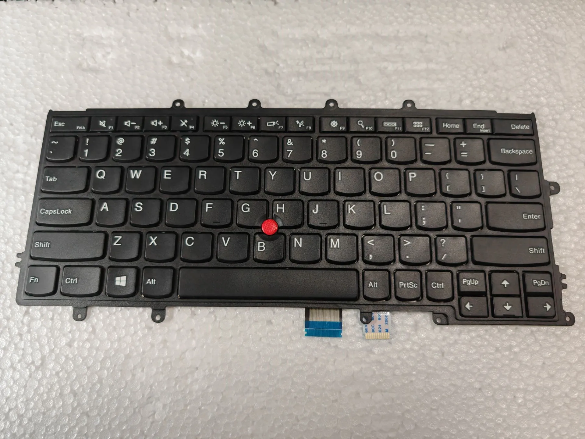 

US keyboard for lenovo Thinkpad X230S X240 X240S X250 X260 X270 WITH POINT No backlit