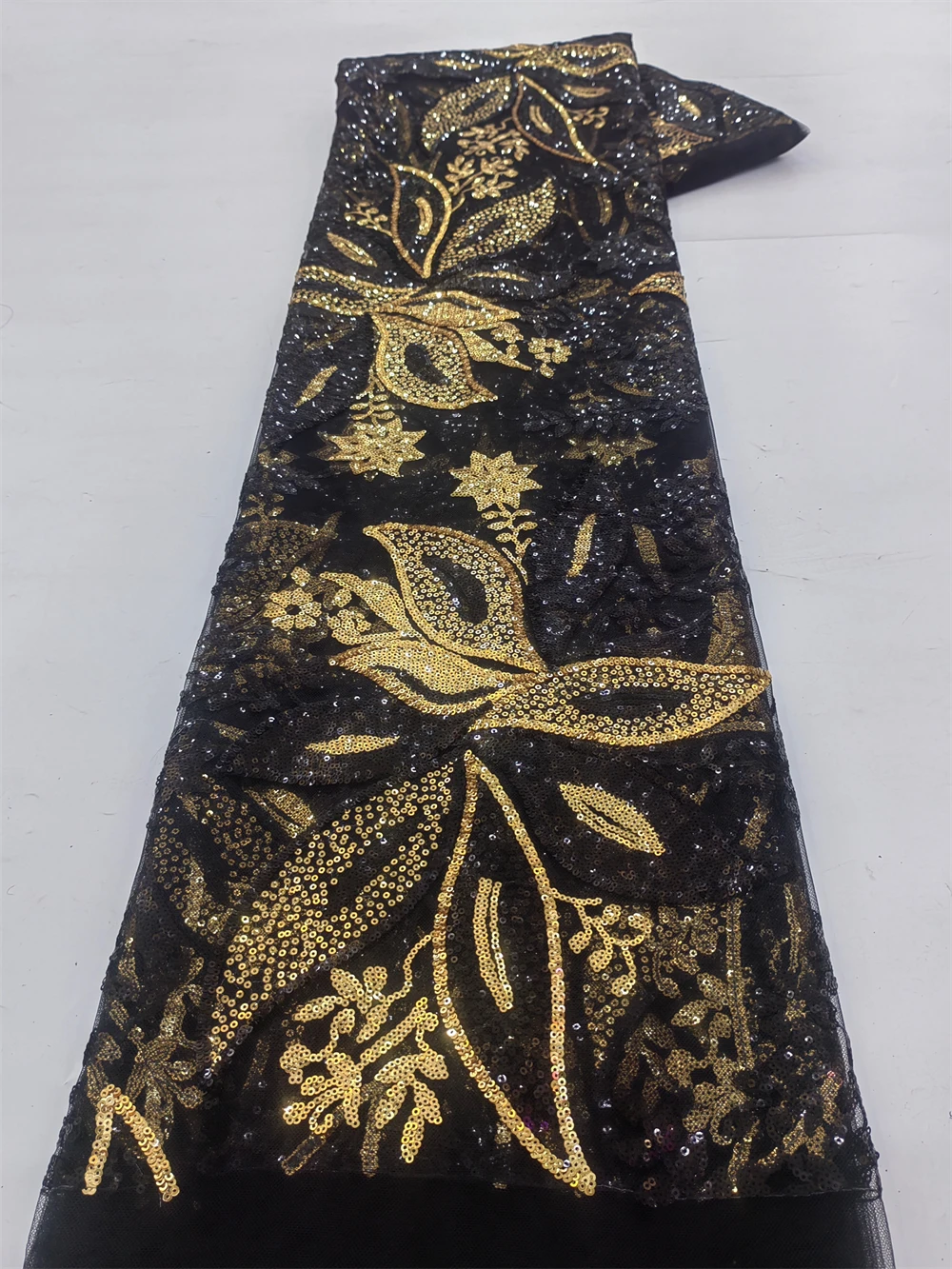 dernieres-tissus-de-dentelle-nigeriane-dentelle-en-tulle-francais-avec-paillettes-et-perles-tissu-de-dentelle-africaine-brode-tissu-de-dentelle-pour-robe-et-couture