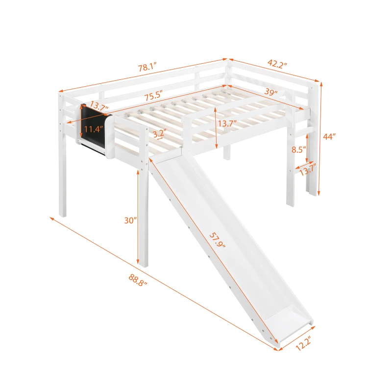 Lit double en bois blanc avec toboggan, escalier et tableau noir