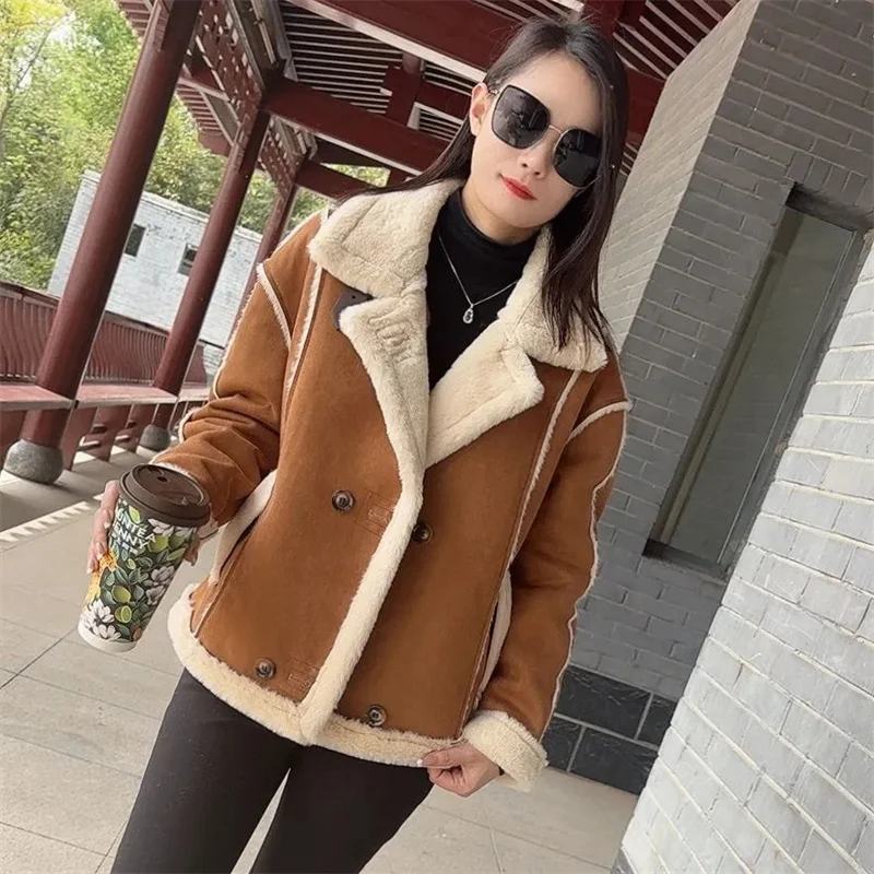 Damski płaszcz ze sztucznego futra z zamszu na rok 2025, dwustronne krótkie kurtki z aksamitu, jesienno-zimowe ciepłe kurtki z klapami, odzież wierzchnia w stylu motocyklowym dla kobiet.