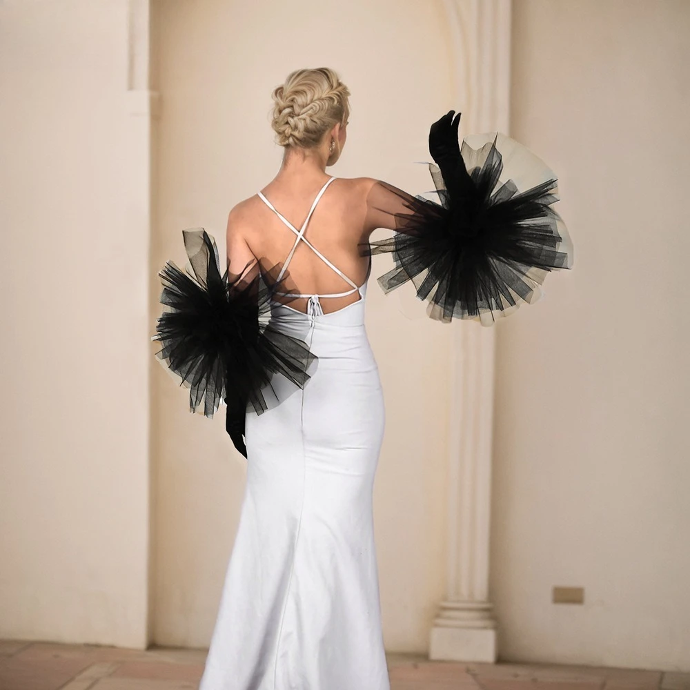 رجل فستان العروس الساتان أداء الزفاف الأسود مبالغ فيه قفازات زهرة كبيرة قفازات آداب ممتدة