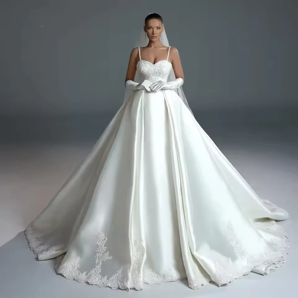 

Customized ExquisiteAppliques Satin Ball Gown Wedding Dress Sweetheart Beading Spaghetti Straps Bridal Gowns Vestidos De Novia