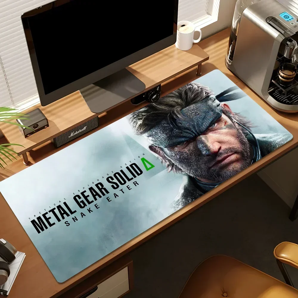 Spiel M-Metal Gear Solid Delta Snake Eater 2024 für PC, große Mauspads, Schreibtisch-Gaming-Mauspad, genähte Kanten, Basis erweitert